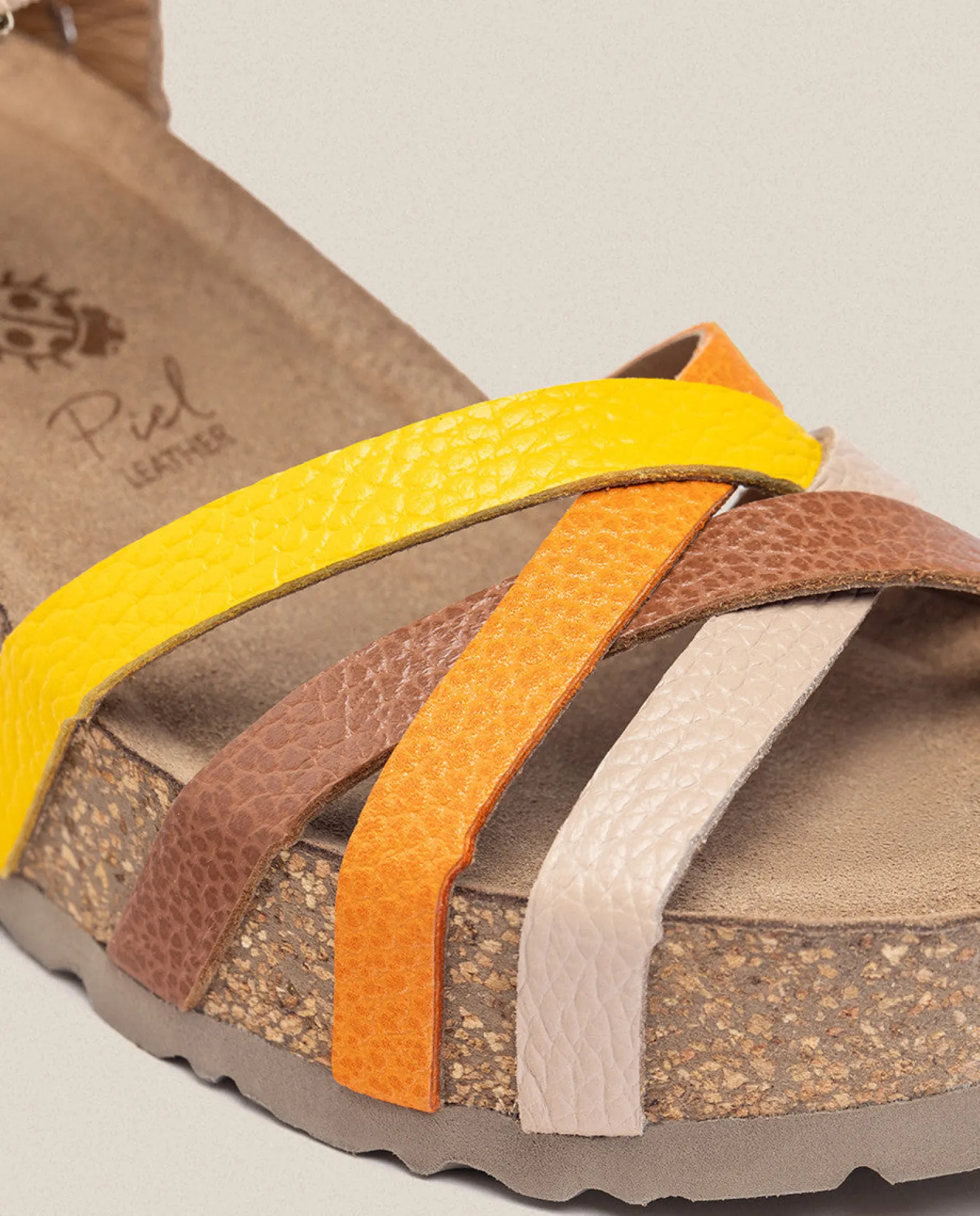 Sandalia Cuña Bari 302 Beige