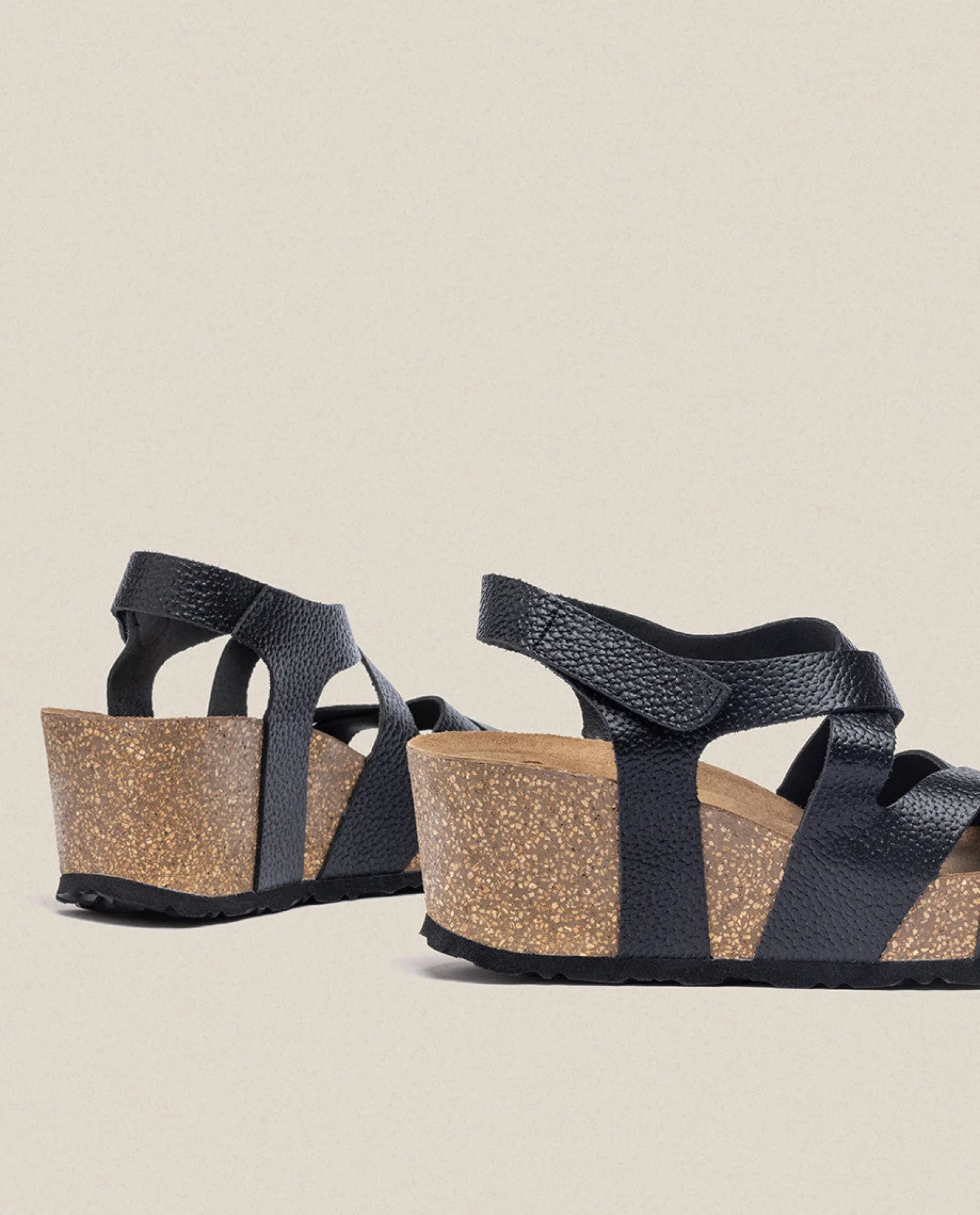 Sandalia Cuña Bari 303 Negro