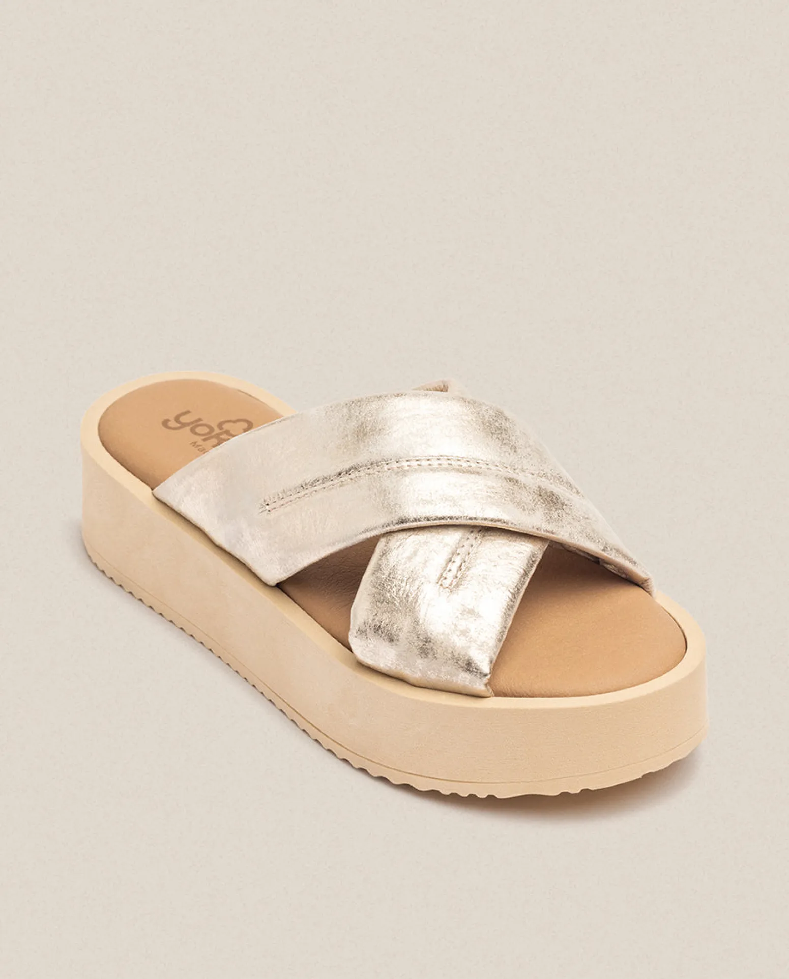 Sandalia De Plataforma CARMEN-004 Dorado