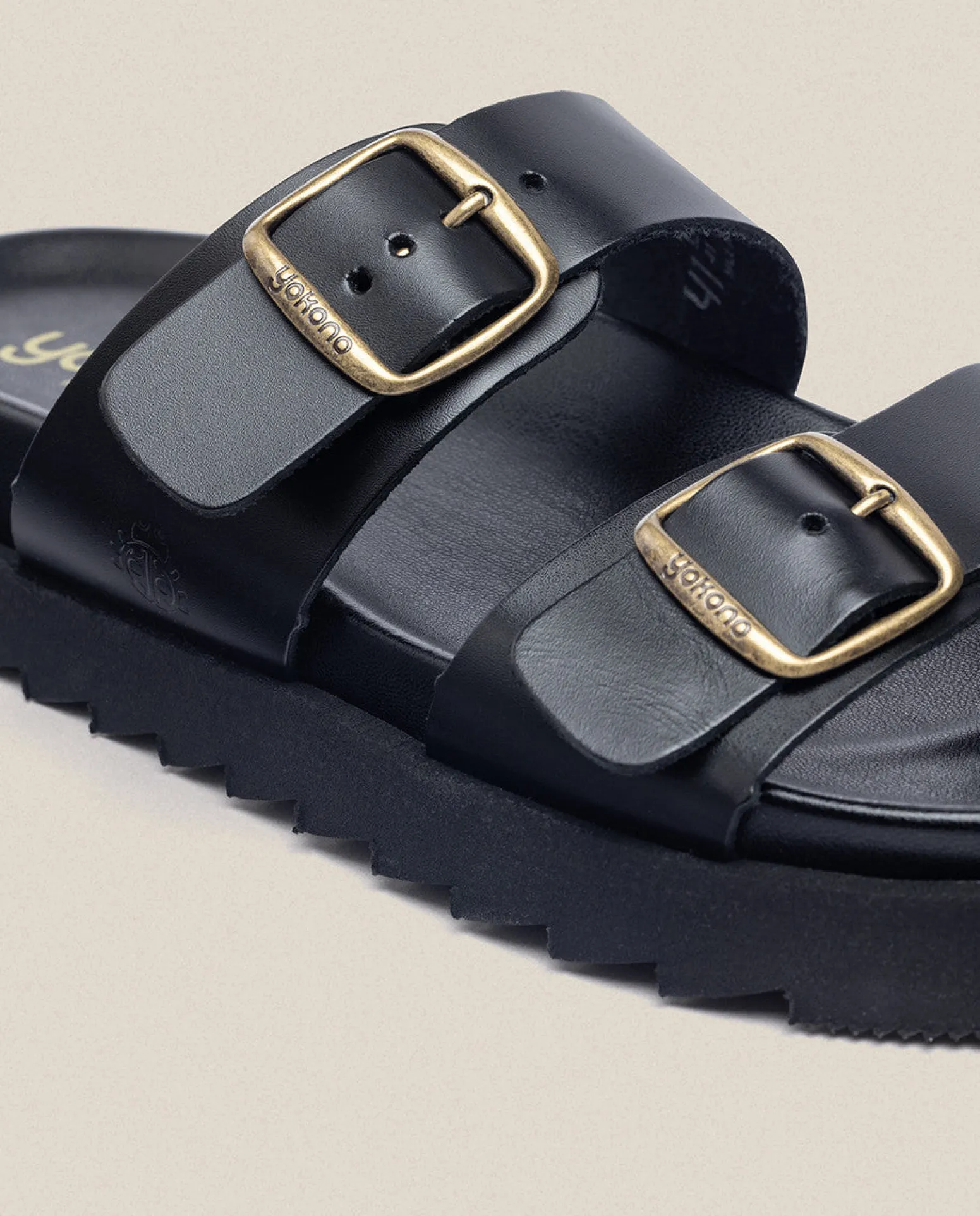 Sandalia Plana Man 001 Negro